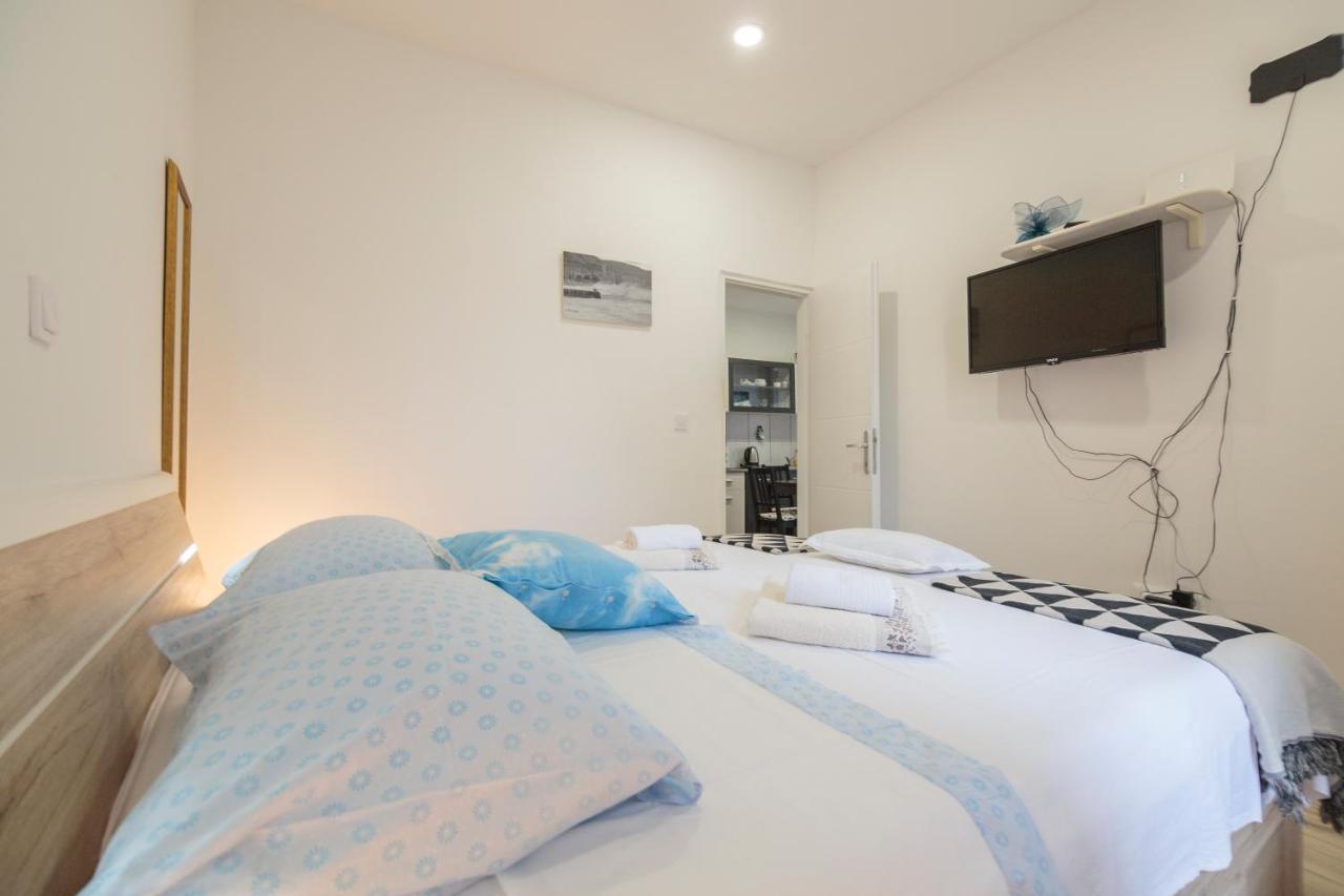 Apartment Esa Комижа Экстерьер фото